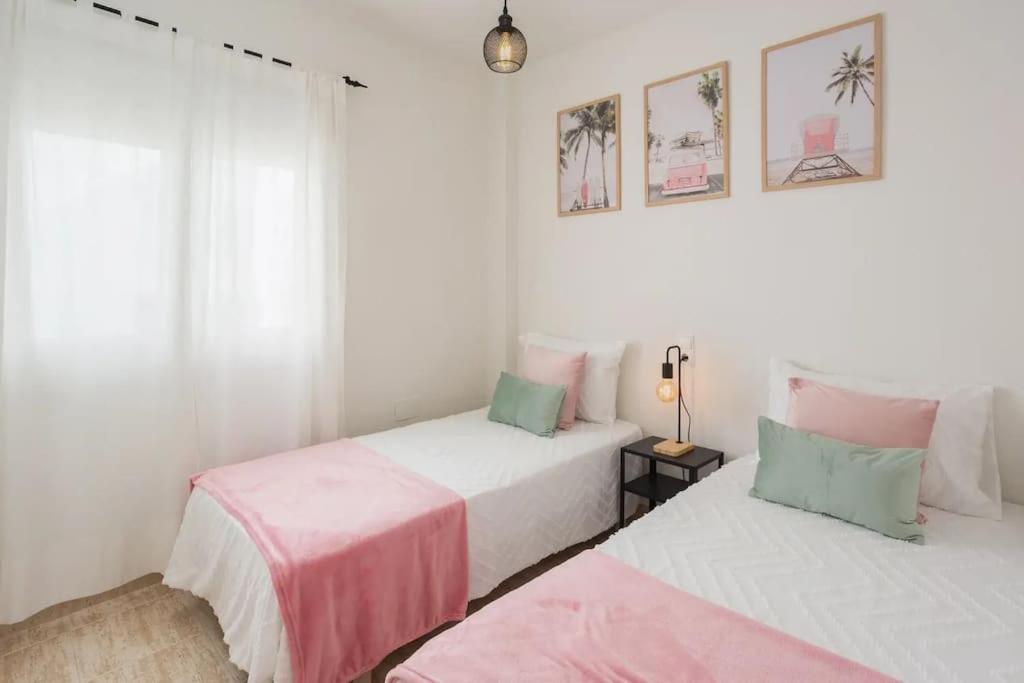 Mediterranean Breeze Beach House إل فيرغير المظهر الخارجي الصورة