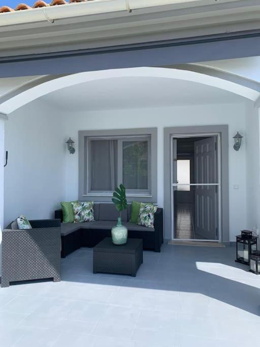 Mediterranean Breeze Beach House إل فيرغير المظهر الخارجي الصورة